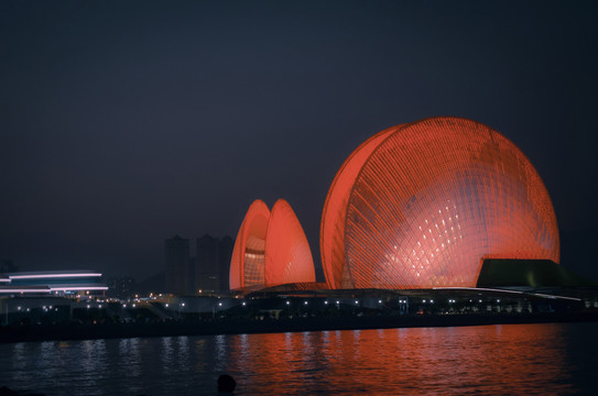 珠海日月贝海大剧院