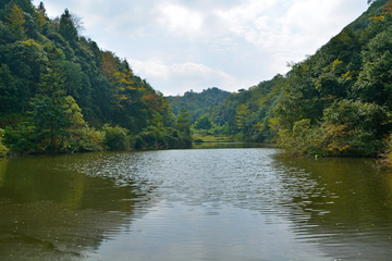 水库山水