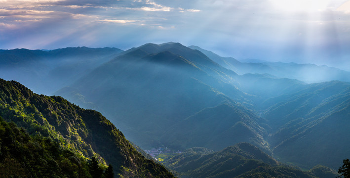 大山晨光