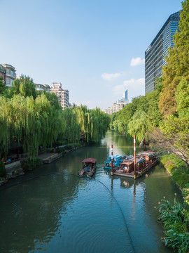 河道清洁船和清淤船