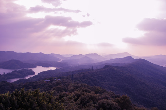 高榜山上鸟瞰群山