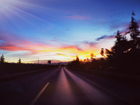 旅途中道路交通夜景随拍