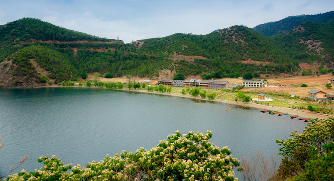 泸沽湖山水风光