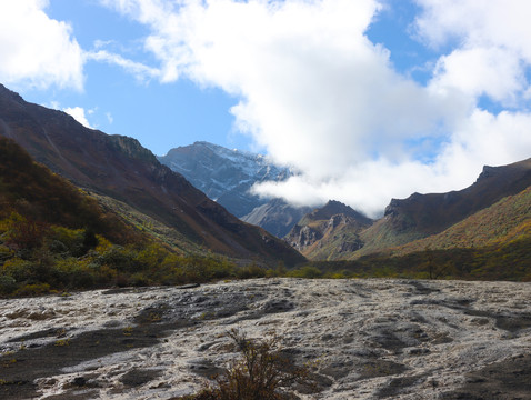 岷山雪宝顶