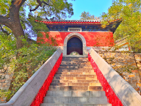 八大处证果寺