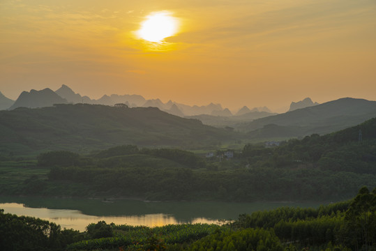 山外青山风景