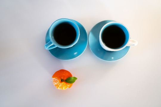 咖啡与橘子