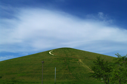 小山