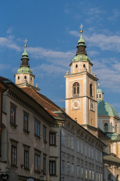 东欧文化传统塔楼建筑