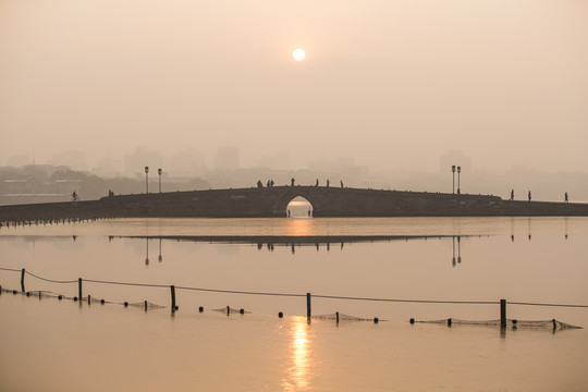 西湖晨曦