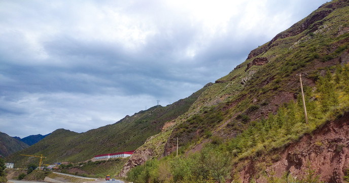 蓝天白去青山