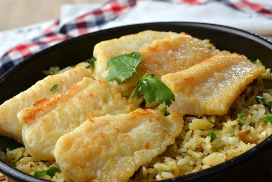 魚排炒飯