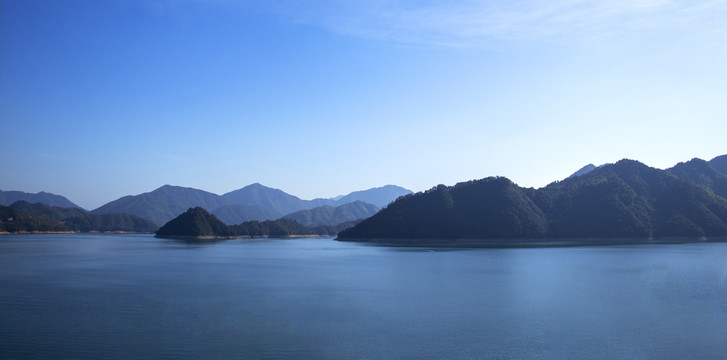 江边风景