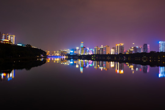 南宁南湖夜景