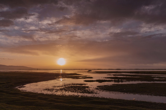 青海湖夕阳