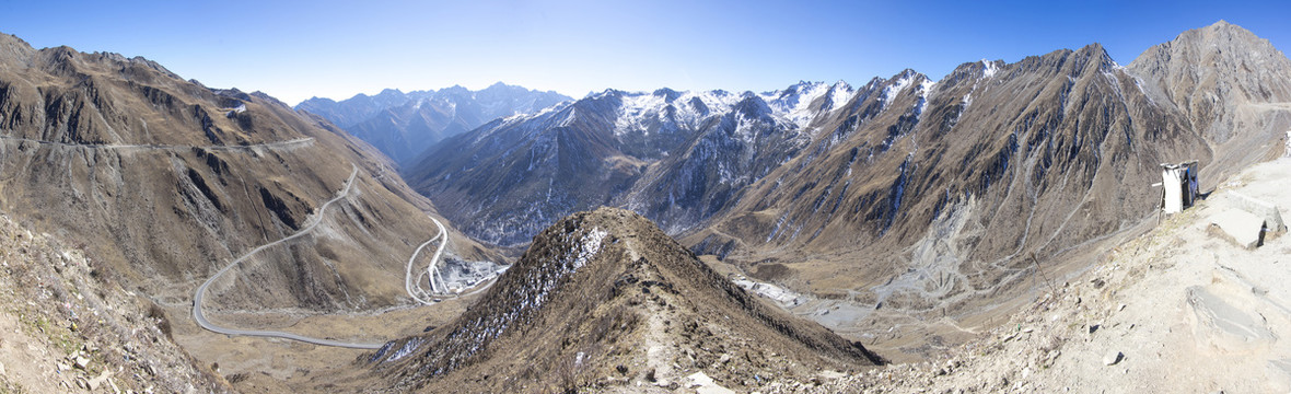 巴郞山