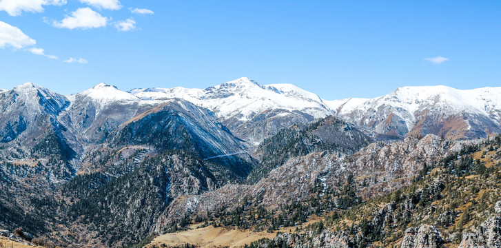 雪山远山