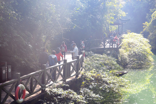 三峡大瀑布