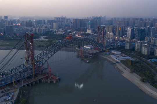 正在建设的汉江七桥