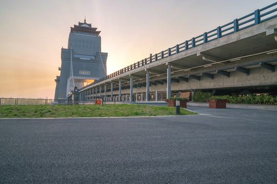 中国扬州万福大桥和高速公路