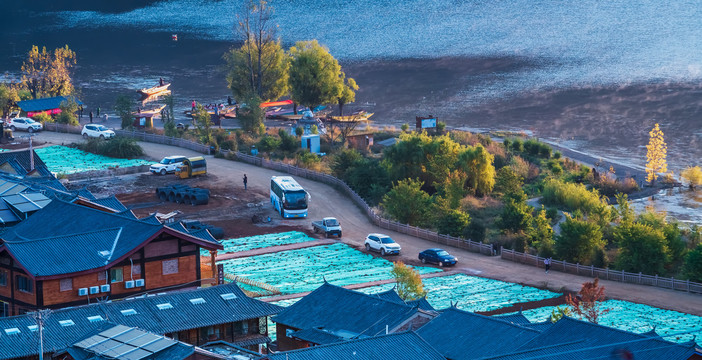 泸沽湖晨曦