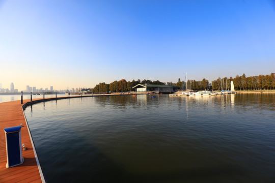 东湖帆船基地