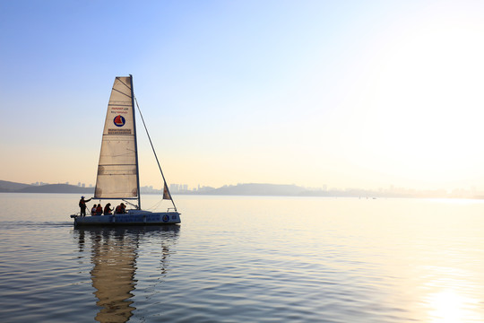 东湖帆船基地