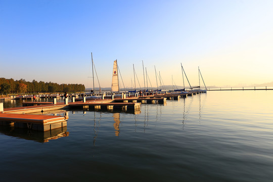 东湖帆船基地