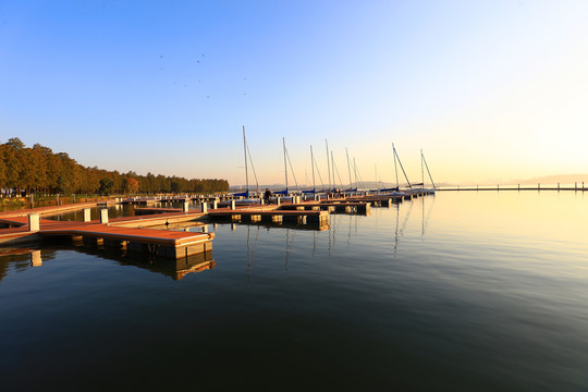 东湖帆船基地