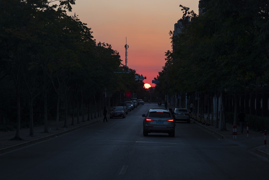 夕阳马路