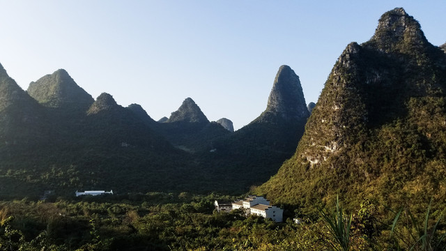 群山风光