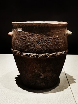 西安半坡遗址博物馆夹砂红陶罐