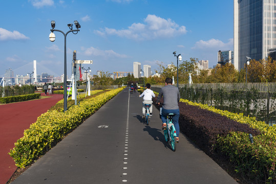 城市休闲骑车道