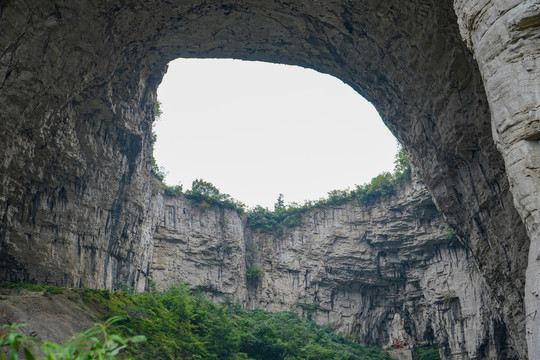 贵州毕节大方清虚洞旅游景区