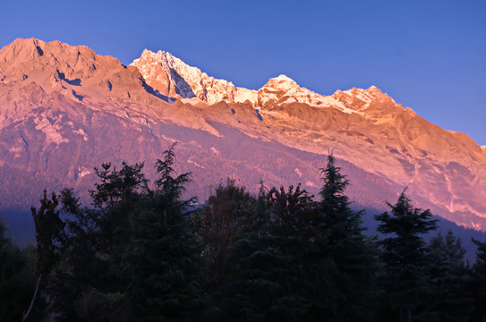 玉龙雪山