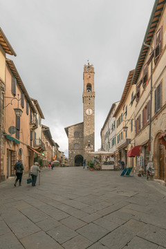 意大利中世纪古城蒙塔尔奇诺教堂