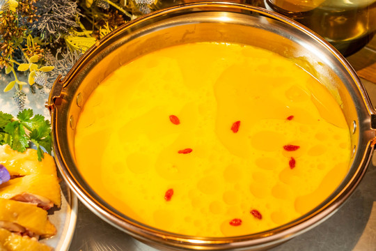 黃金雞湯