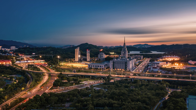 黄昏下的北理莫斯科大学