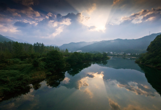 秋浦河