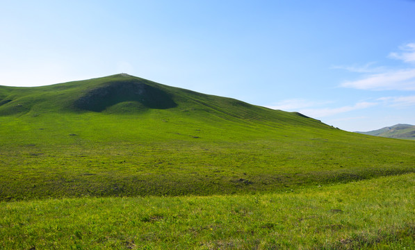 草原山丘