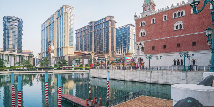 中国澳门城市建筑天际线和街景