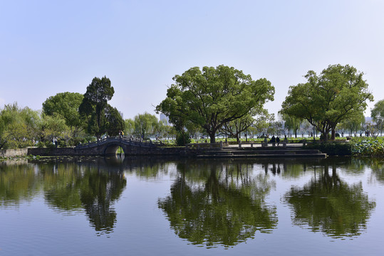 无锡蠡园的园林水景