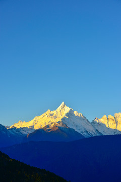 梅里雪山