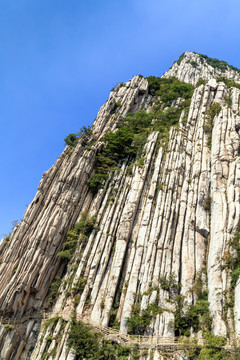 嵩山书页岩山峰