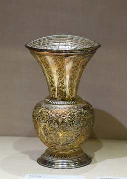 鎏金银花瓶