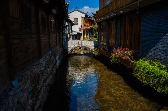 丽江小桥流水