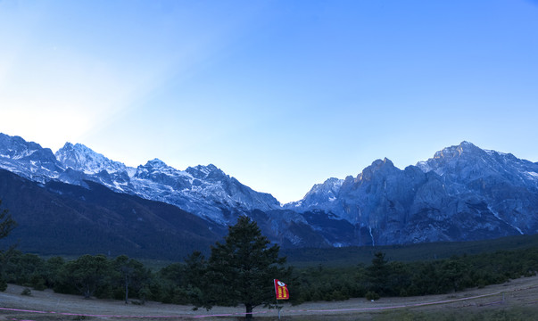 玉龙雪山风光