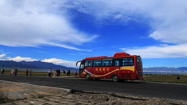 户外旅行旅游观光攀岩潜水运动