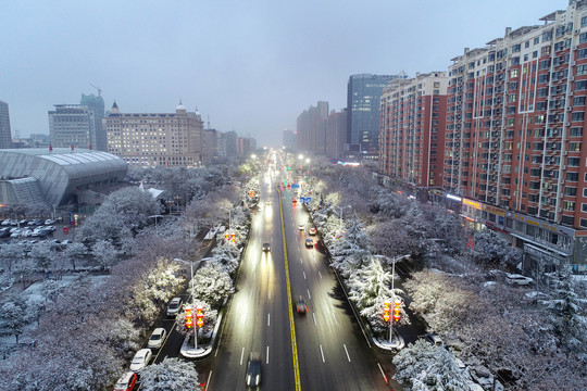 山西运城河东东街雪景