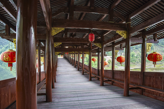 廊桥木质结构